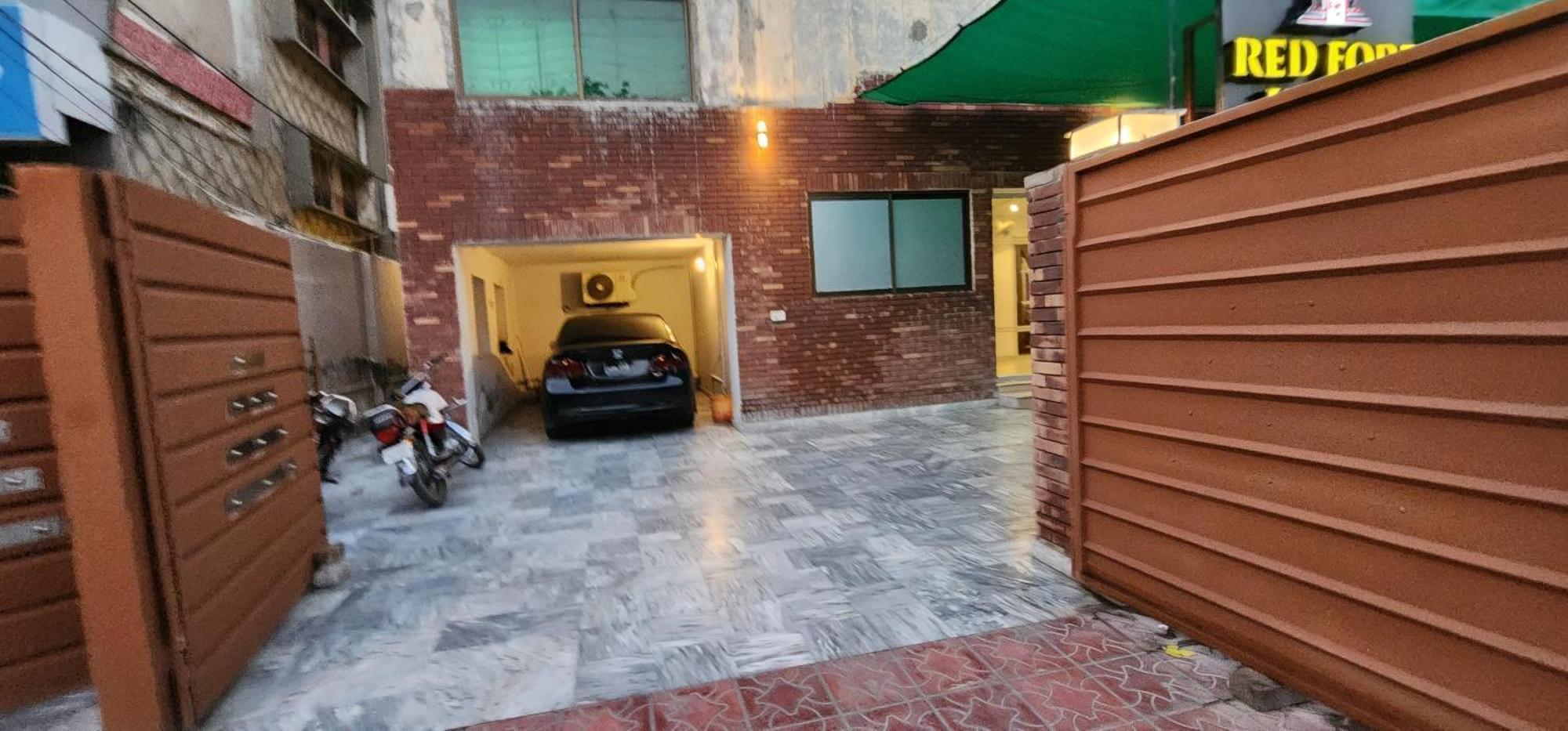 Red Fort Hotel Gulberg Lahore Extérieur photo